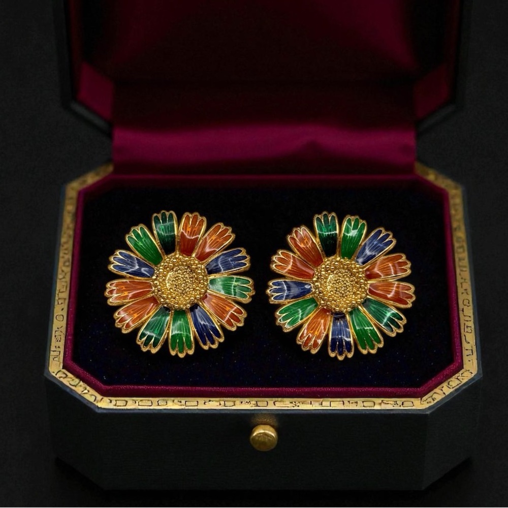 Vintage Signed Orena Paris Bright Enamel Flower Clip-On Statement Earrings 1.5”